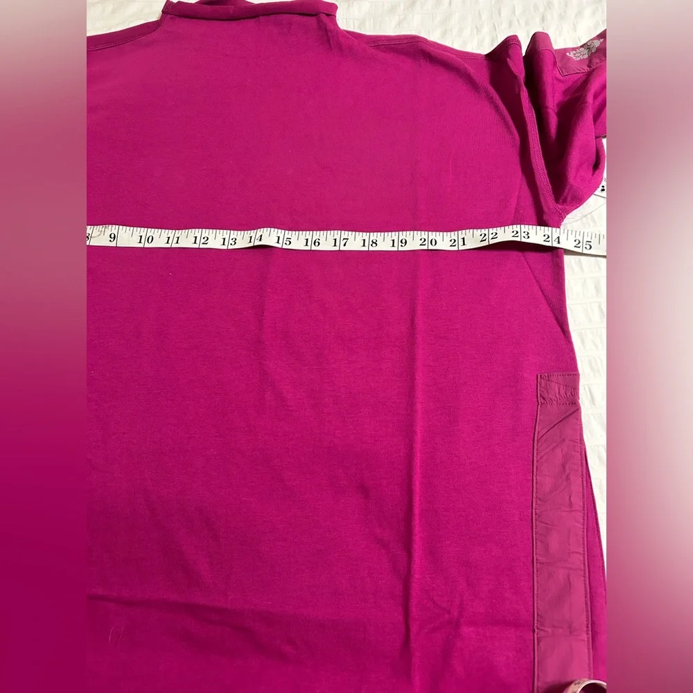 Free People Movement Throw Over Tunic. Color Berry Blitz. - Picture 5 of 11